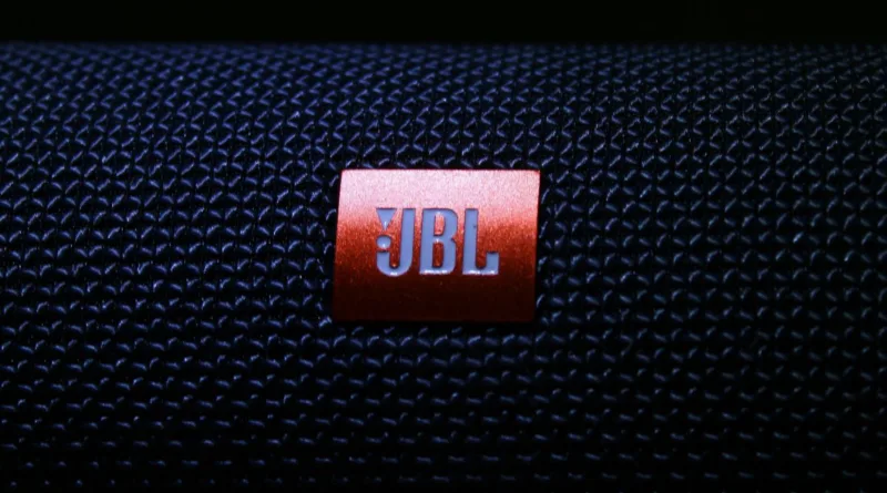 Titelbild JBL Tour Pro 3
