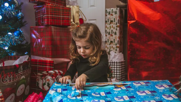 Adventskalender für Kinder 2025 – von LEGO bis Experimente