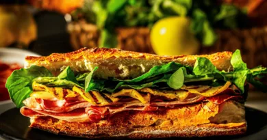 ein knuspriges Panini seitlich dargestellt