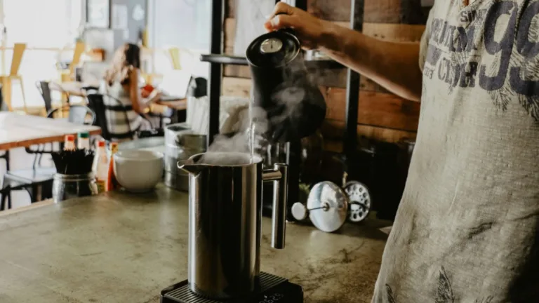 Wasserkocher mit Temperaturregelung – Technik, Systeme und Einsatzbereiche