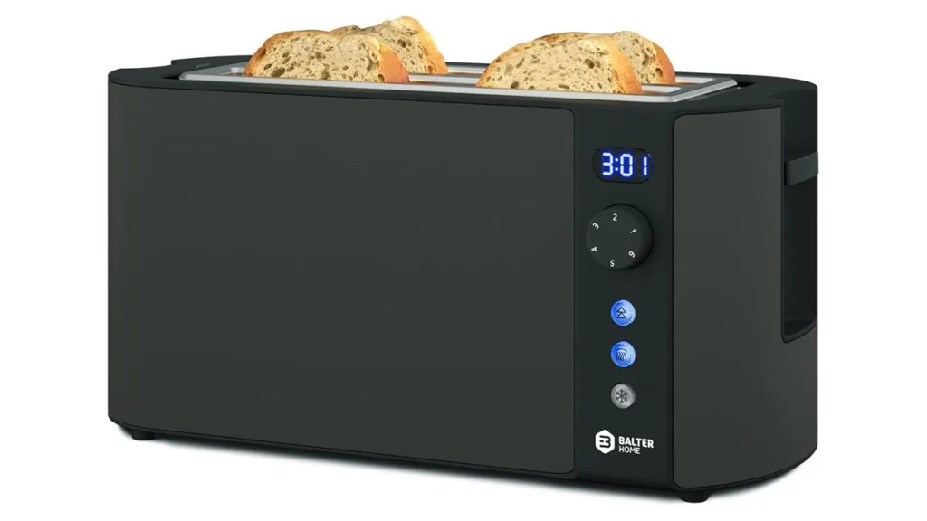 der Balter Langschlitz-Toaster für 4 Scheiben mit LCD-Anzeige in Schwarz
