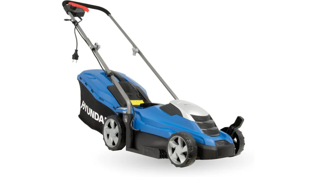 der blaue Rasenmäher Hyundai LM3301E