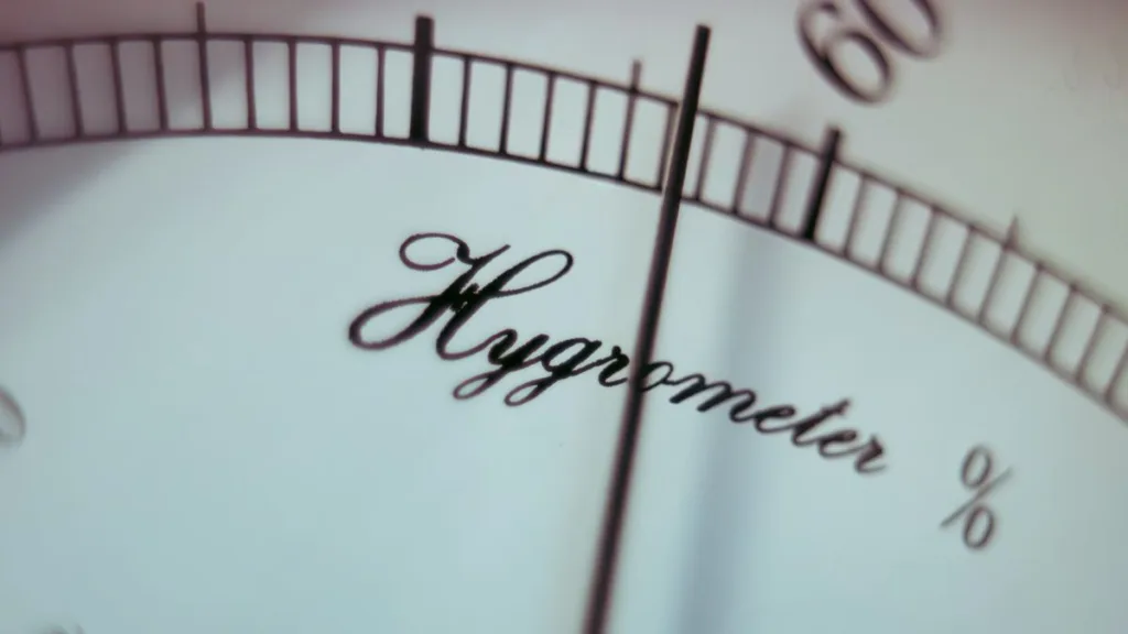 Nahaufnahme einer Scala eines Hygrometers