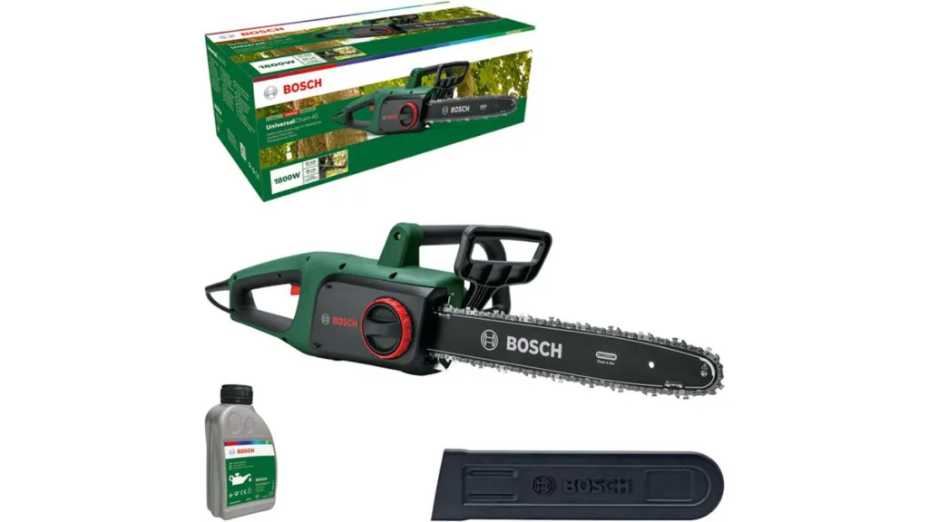 die Bosch UniversalChain 40 als klassische Elektro-Kettensäge