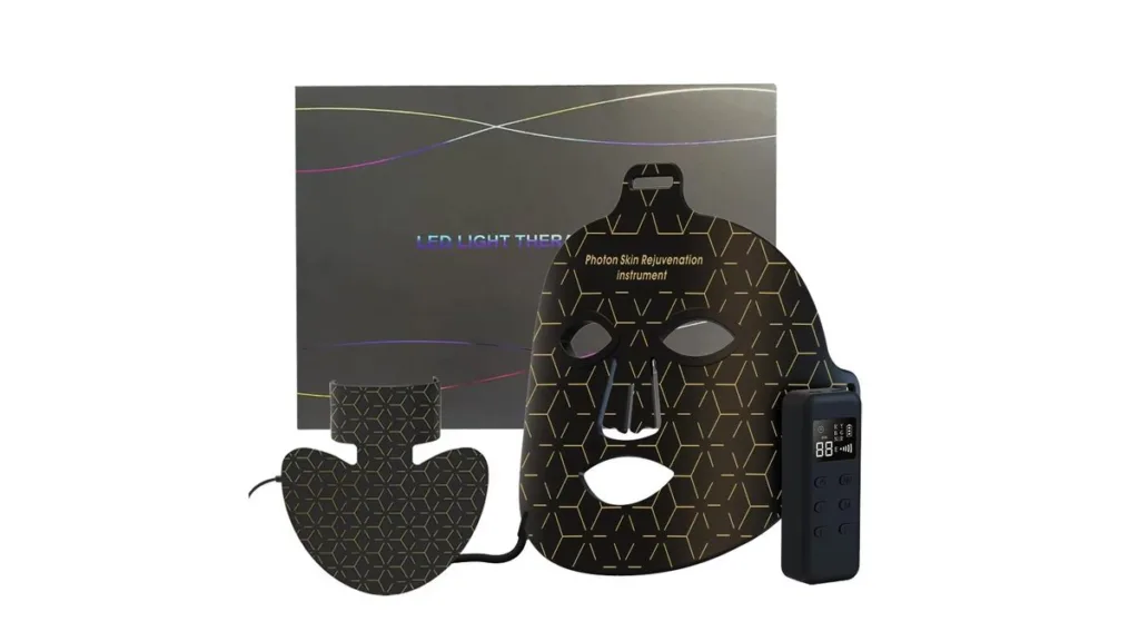 SkyFace LED-Maske für Gesicht und Hals in Schwarz mit goldenem Muster und Fernbedienung