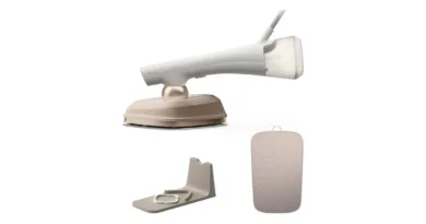 Philips OneTurn 2‑in‑1 Bügeleisen und Steamer auf weißem Hintergrund, kompakte Bauform, sichtbarer drehbarer Kopf